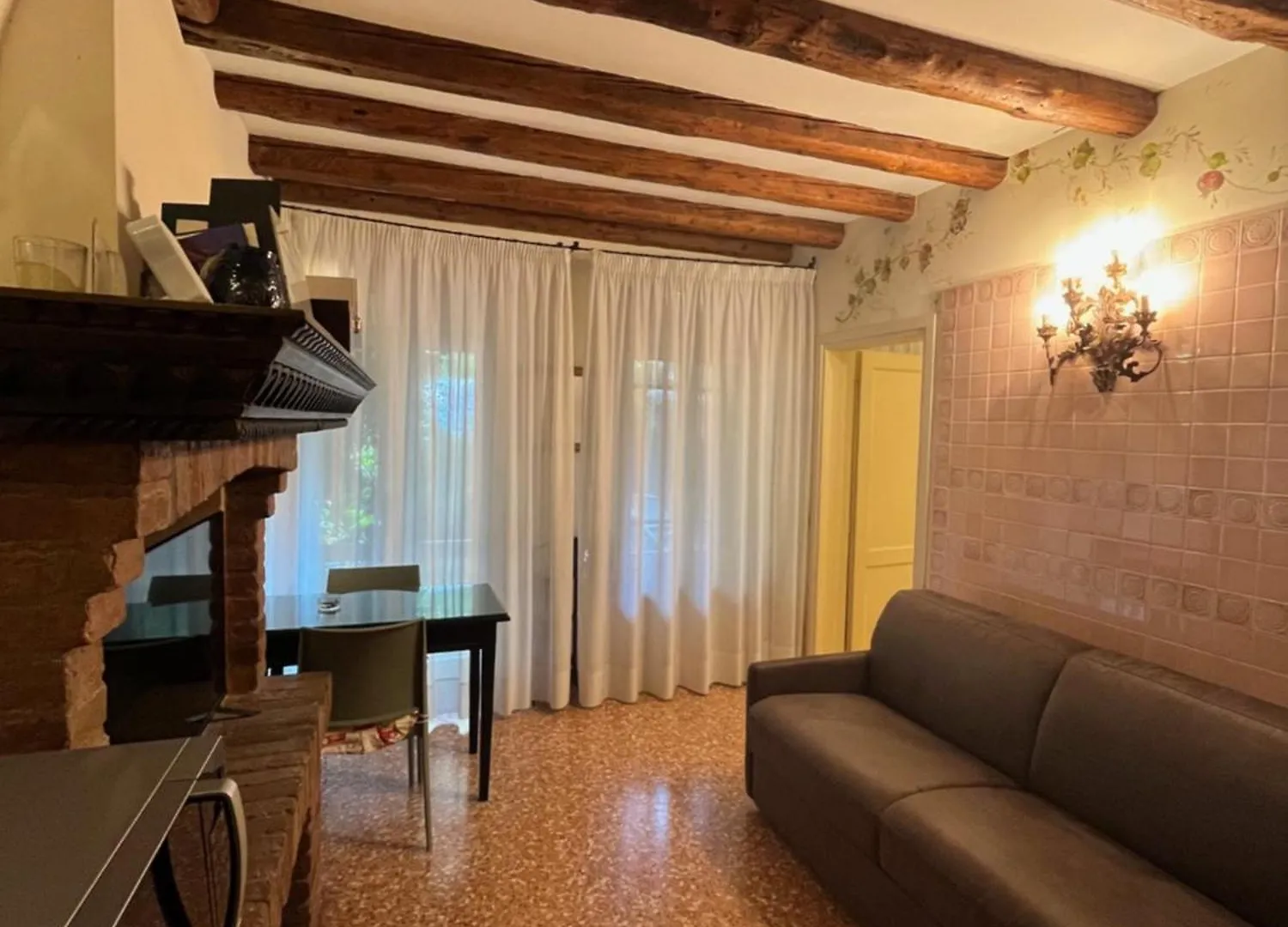 Peggy Suite البندقية 0*,